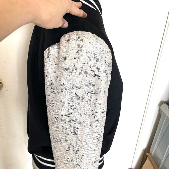 Forever 21 Women’s Jacket Sz Small Varsity Sequin Soft Fleece Cheerleader Bling - Picture 6 of 12